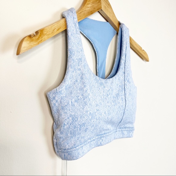 NWT Gymshark Fleur Texture Sports Bra Malibu Blue XS - Picture 5 of 10